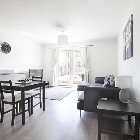 Campbell Park - City Stay Apartments Milton Keynes Buitenkant foto